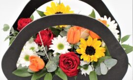 Per la Festa della Donna, Trousse di Fiori Misti